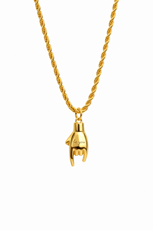 MANO CORNUTO CHARM NECKLACE